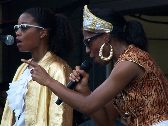 lolla09-santigold