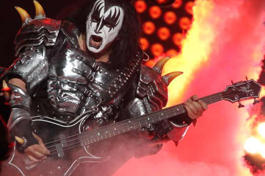 kiss122