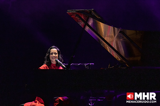 julieta venegas