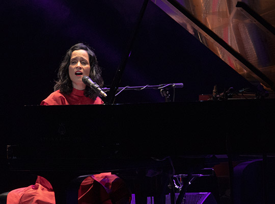 julieta venegas