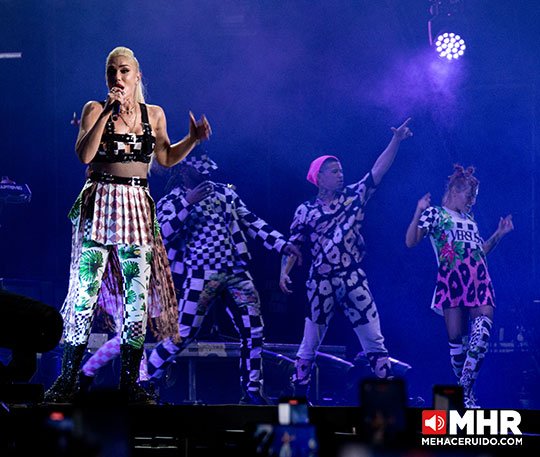 gwen stefani tecate emblema