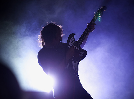 a place to bury strangers circo