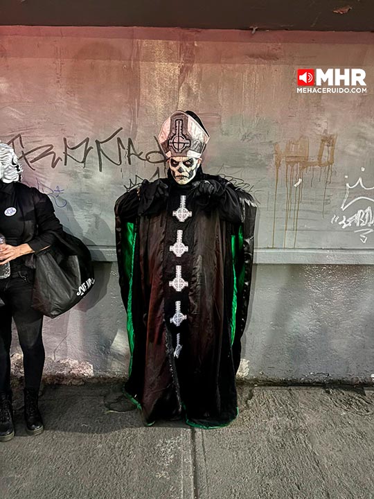 ghost fans skeletour mexico 2025