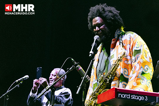 kamasi washington pepsi center mexico concert