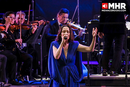 julieta venegas cervantino