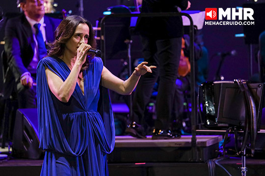 julieta venegas cervantino