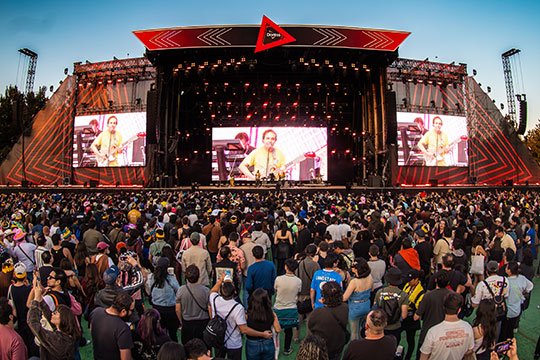 grizzly bear corona capital