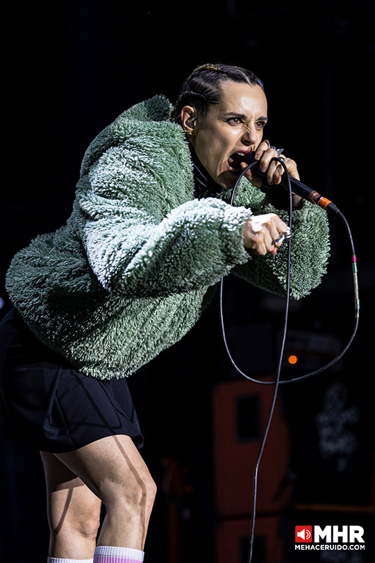 jehnny beth corona capital