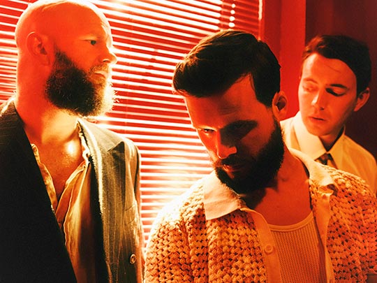 white lies night light foto