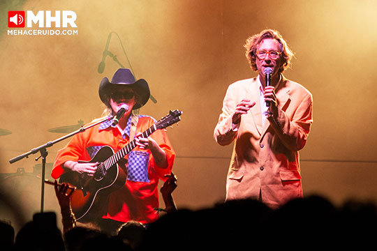 Ruzzi Erlend Bahidora