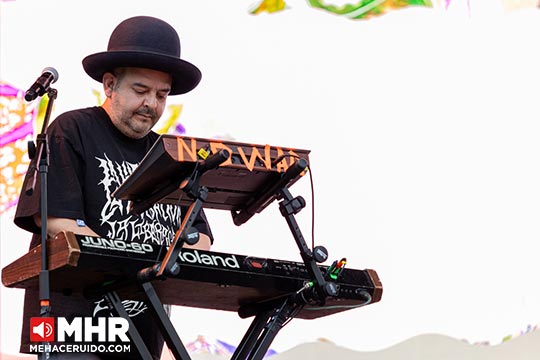 musica volar vive latino camilo lara