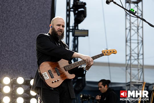 white lies vive latino 2026
