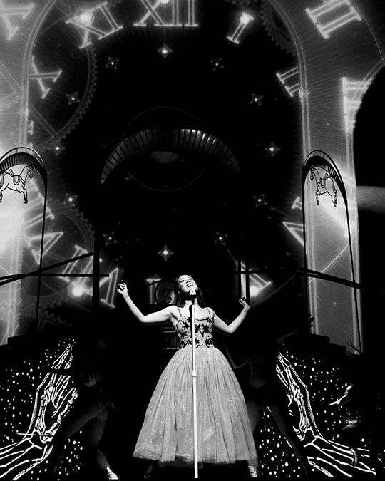 laufey tour